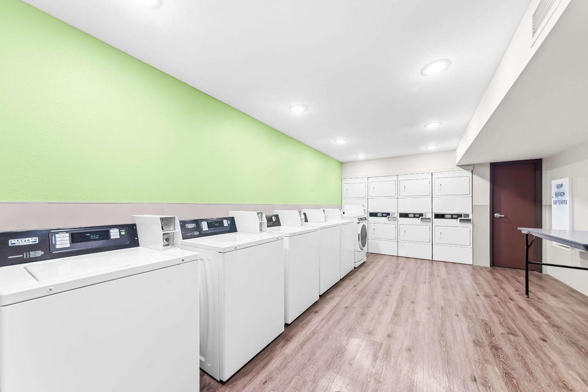 Woodspring Suites Hudson Port Richey Eksteriør billede